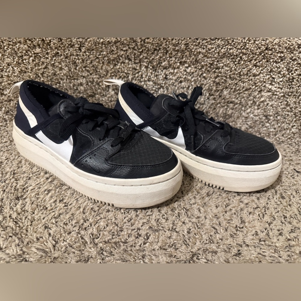 Nike Wmns Court Vision Alta TXT Black White Size 8 Sneakers